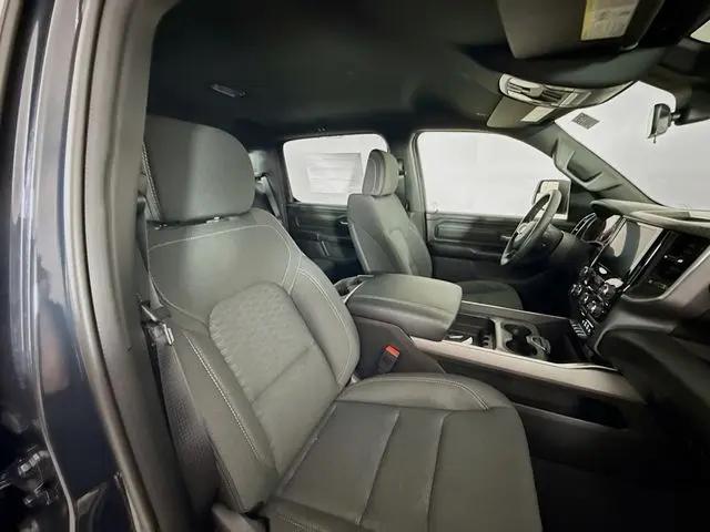 2026 Ram 1500 Express Crew Cab 4x4 57 Box