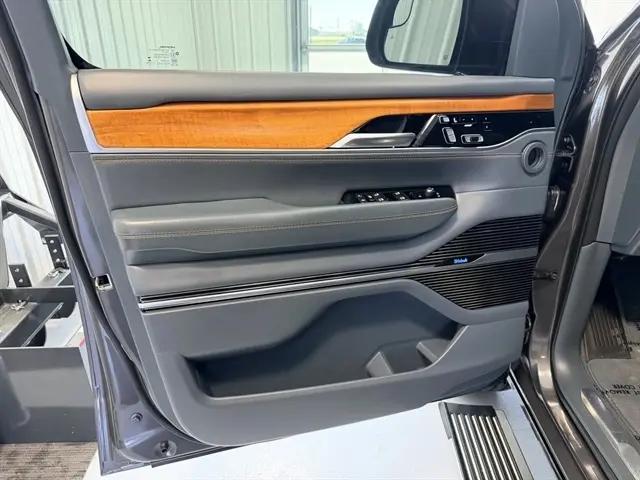 2022 Jeep Grand Wagoneer Series II 4x4