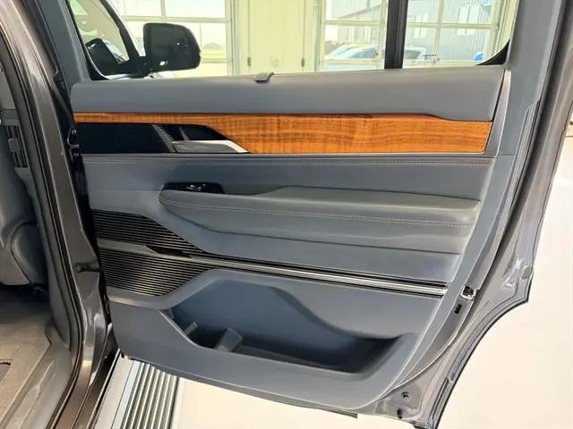 2022 Jeep Grand Wagoneer Series II 4x4
