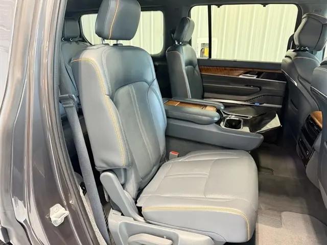 2022 Jeep Grand Wagoneer Series II 4x4