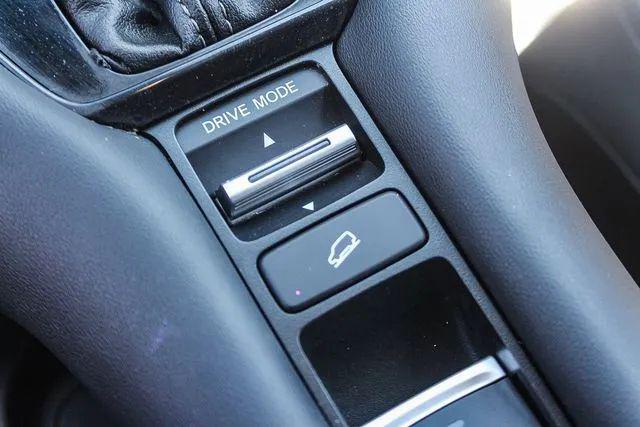 2024 Honda HR-V AWD LX
