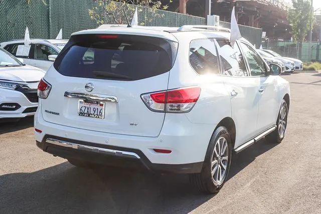 2013 Nissan Pathfinder SV