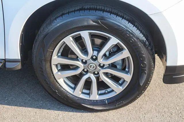 2013 Nissan Pathfinder SV