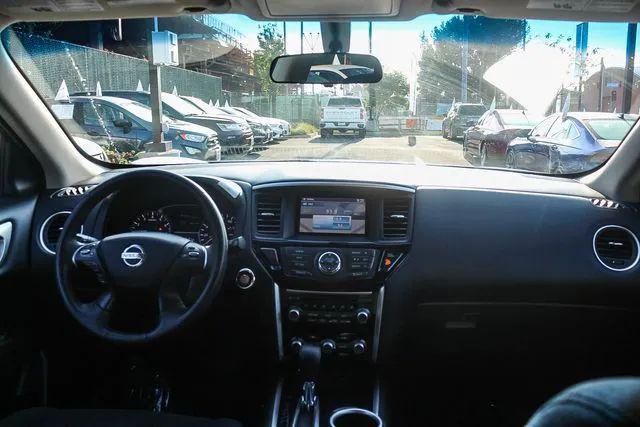 2013 Nissan Pathfinder SV