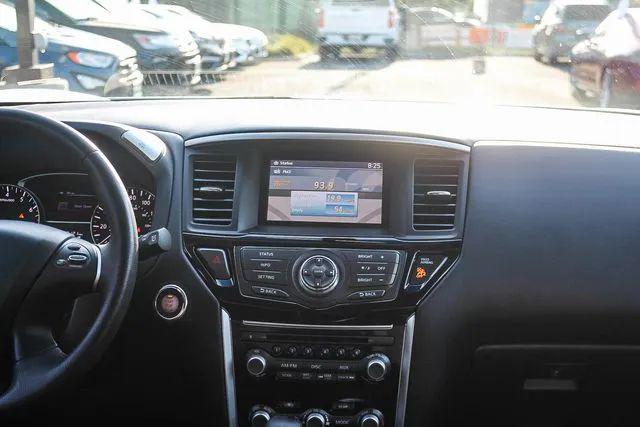 2013 Nissan Pathfinder SV