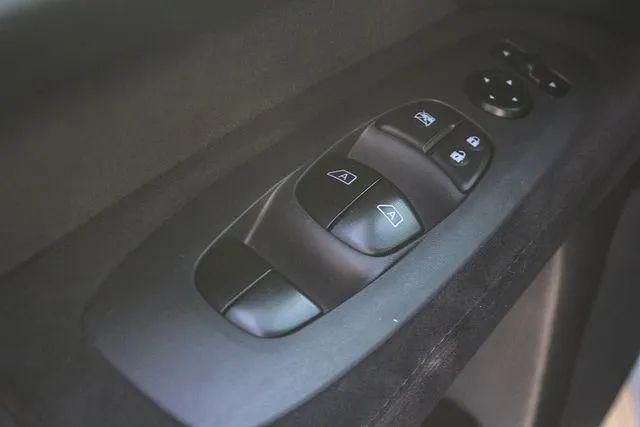 2013 Nissan Pathfinder SV