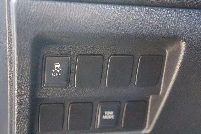 2013 Nissan Pathfinder SV