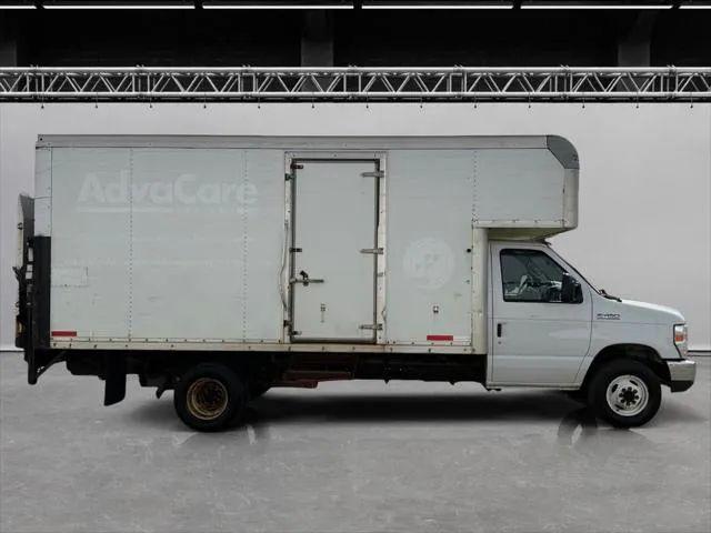 2019 Ford E-450 Cutaway Base