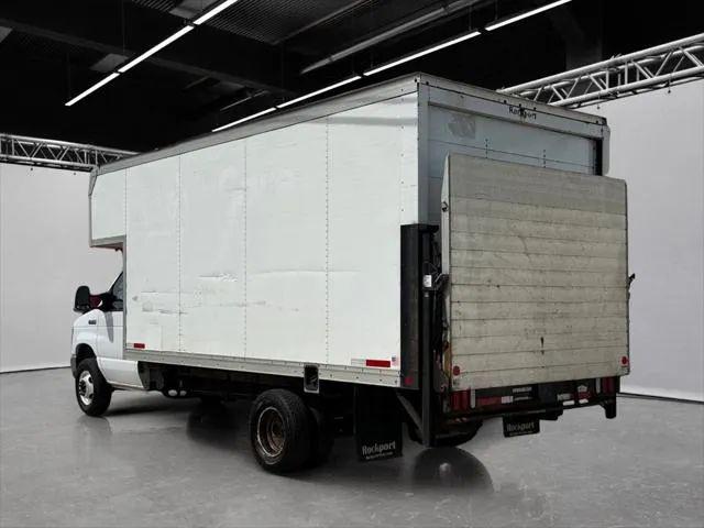 2019 Ford E-450 Cutaway Base