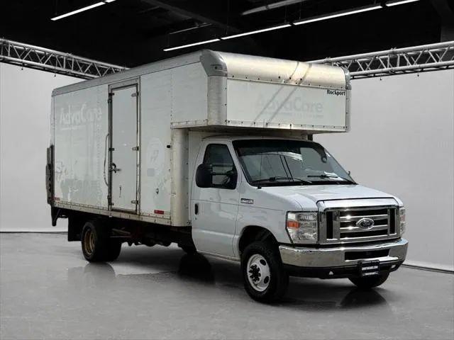 2019 Ford E-450 Cutaway Base