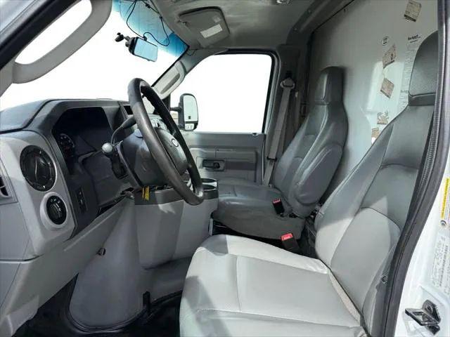 2019 Ford E-450 Cutaway Base