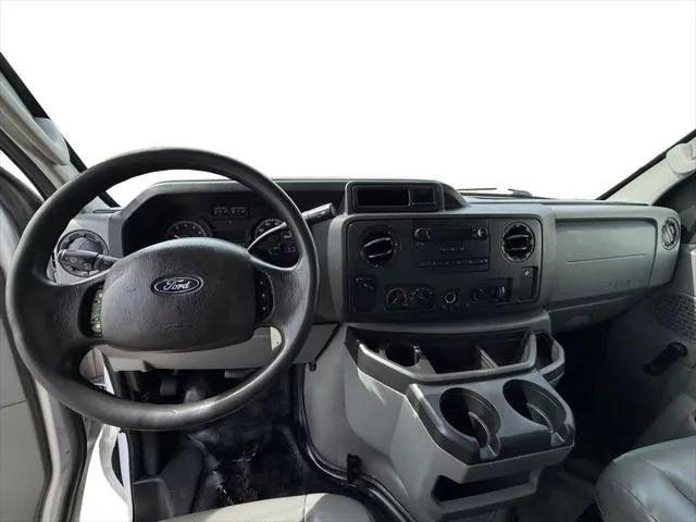 2019 Ford E-450 Cutaway Base