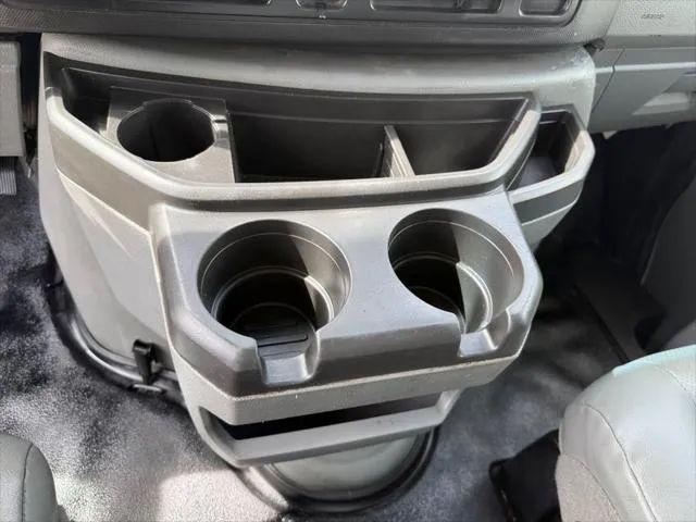 2019 Ford E-450 Cutaway Base