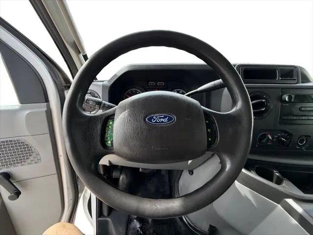 2019 Ford E-450 Cutaway Base