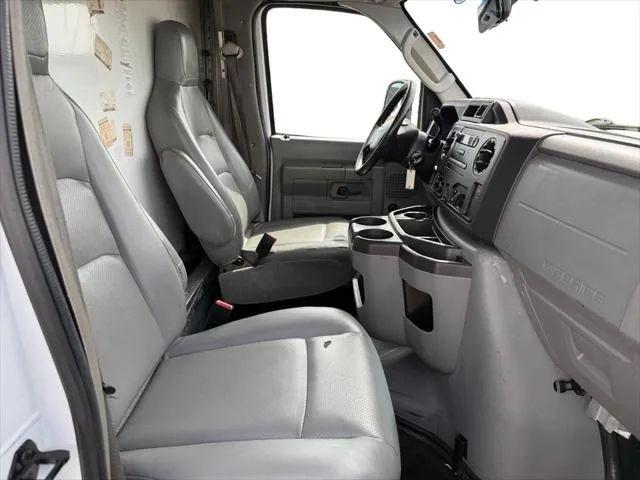 2019 Ford E-450 Cutaway Base