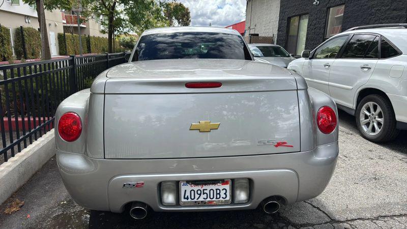 2005 Chevrolet SSR Base
