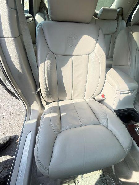 2011 Cadillac DTS Premium Collection