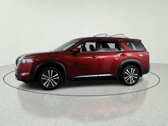 2025 Nissan Pathfinder Platinum 4WD