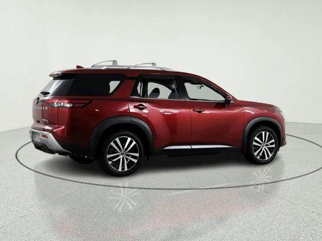 2025 Nissan Pathfinder Platinum 4WD