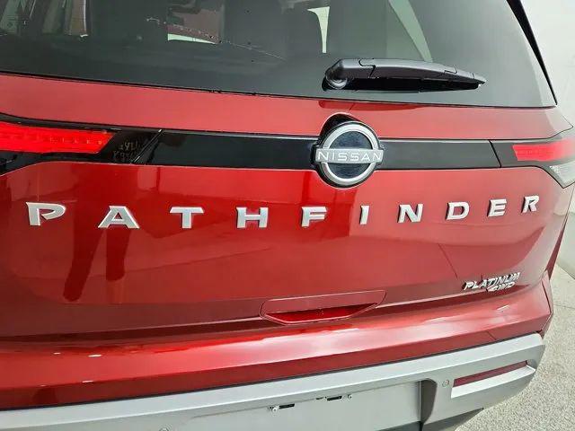 2025 Nissan Pathfinder Platinum 4WD