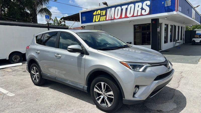 2018 Toyota RAV4 XLE for sale in Lake Worth, FL