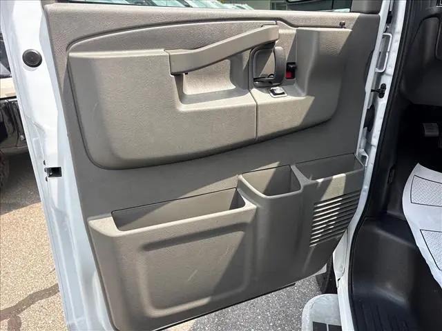 2024 GMC Savana Cargo RWD 2500 Regular Wheelbase Work Van