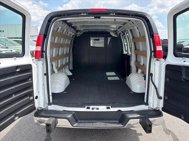 2024 GMC Savana Cargo RWD 2500 Regular Wheelbase Work Van