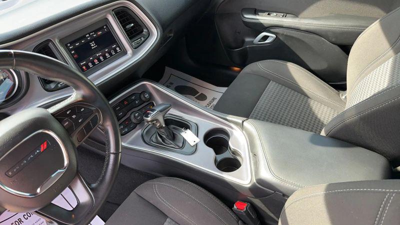 2021 Dodge Challenger SXT