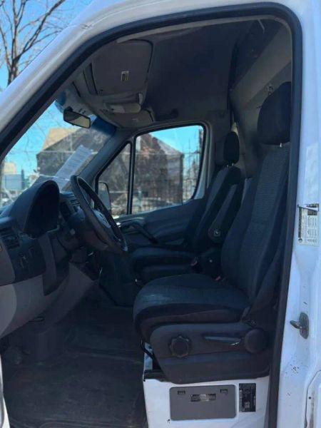2012 Mercedes-Benz Sprinter 2500 Normal Roof