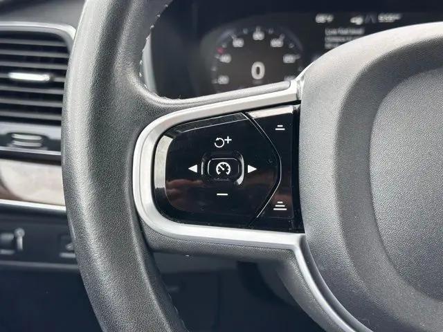 2019 Volvo XC90 T6 Momentum