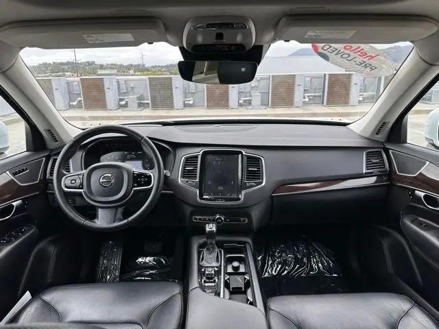 2019 Volvo XC90 T6 Momentum