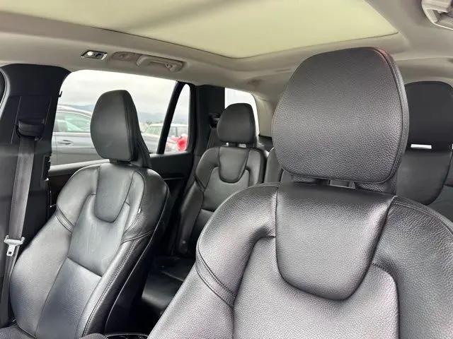 2019 Volvo XC90 T6 Momentum