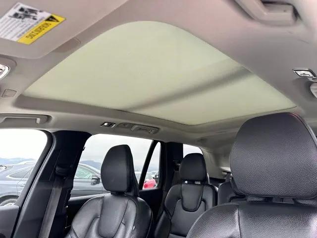 2019 Volvo XC90 T6 Momentum