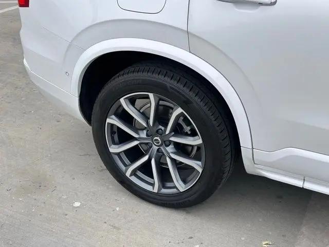2019 Volvo XC90 T6 Momentum