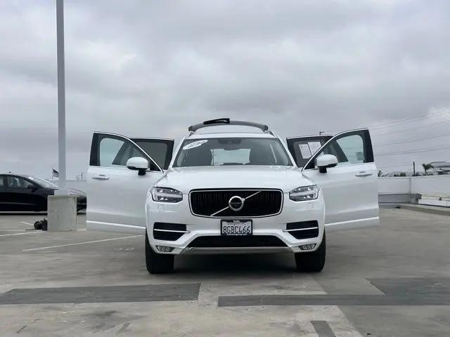 2019 Volvo XC90 T6 Momentum