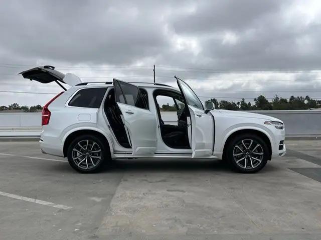 2019 Volvo XC90 T6 Momentum