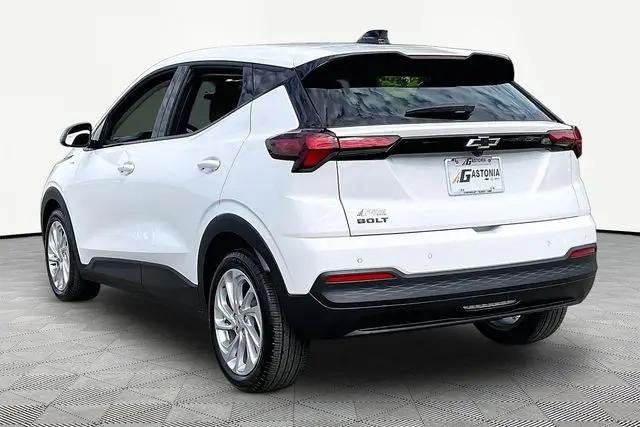 2027 Chevrolet Bolt LT FWD