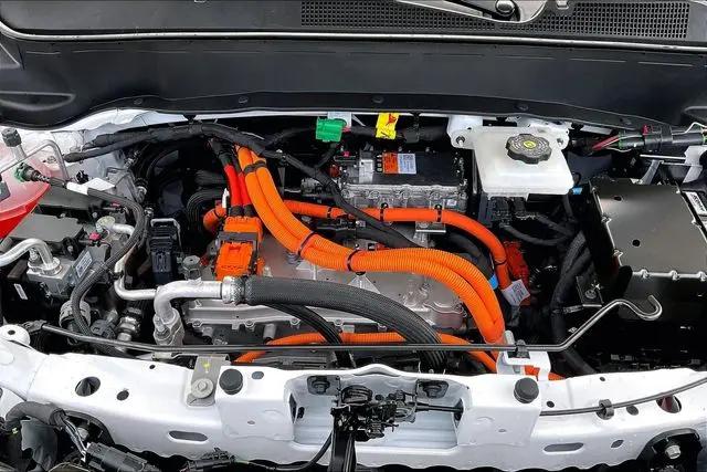 2027 Chevrolet Bolt LT FWD