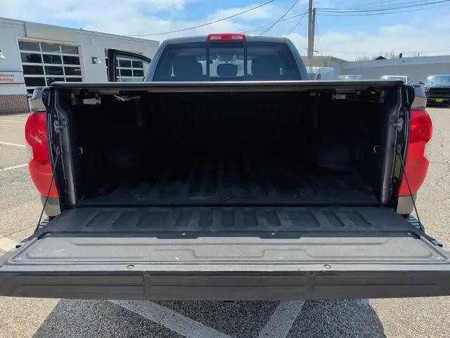 2017 Toyota Tundra SR5 4.6L V8