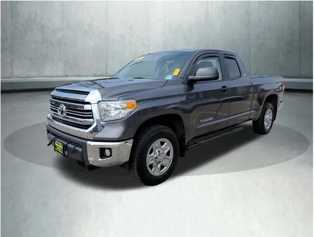 2017 Toyota Tundra SR5 4.6L V8 for sale in Somersworth, NH