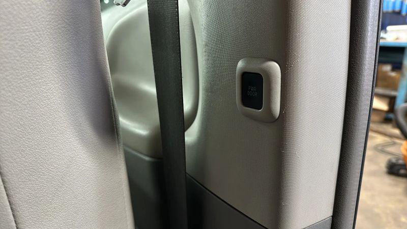 2014 Toyota Sienna XLE V6 8 Passenger