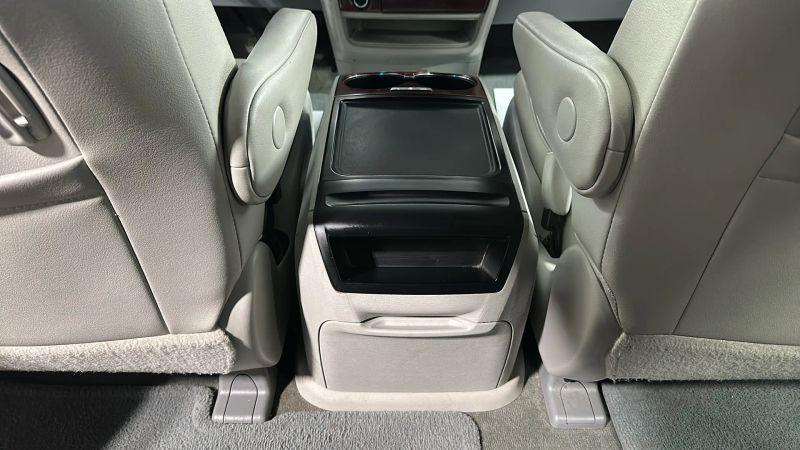 2014 Toyota Sienna XLE V6 8 Passenger