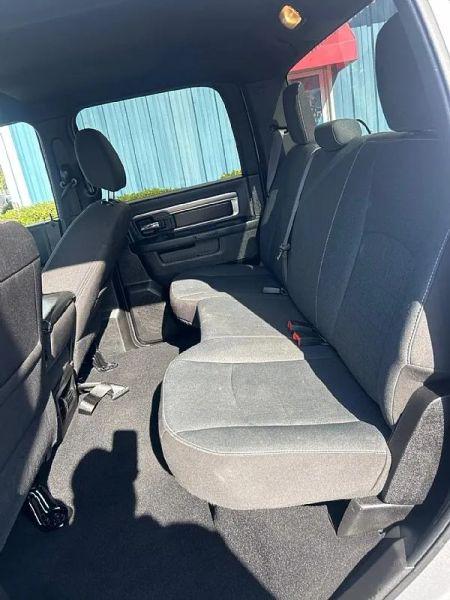 2024 Ram 1500 Classic Warlock Crew Cab 4x2 5'7" Box