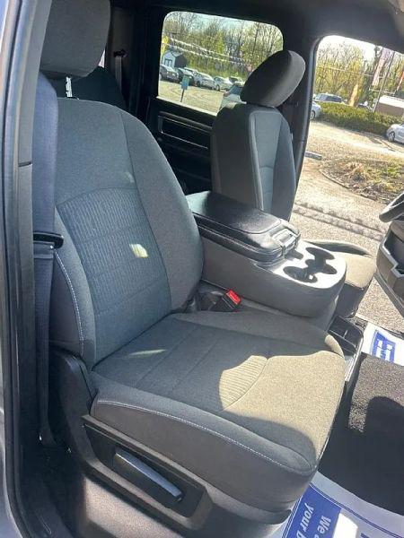 2024 Ram 1500 Classic Warlock Crew Cab 4x2 5'7" Box