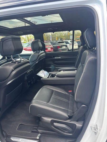 2024 Jeep Grand Wagoneer L Series II 4x4