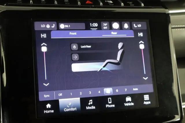2023 Jeep Grand Cherokee L Altitude 4x4