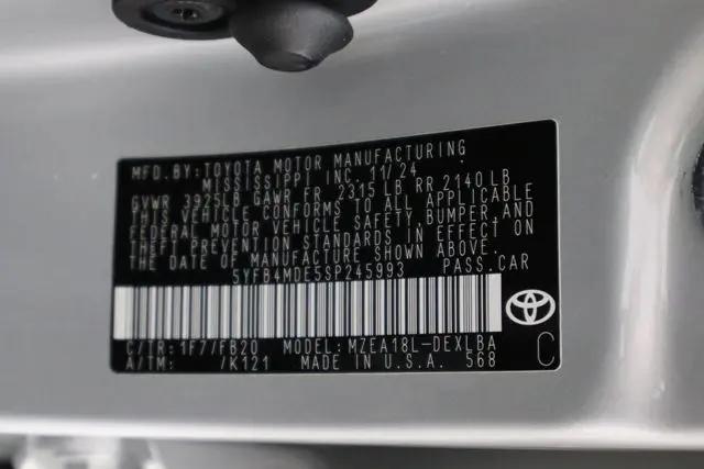 2025 Toyota Corolla LE