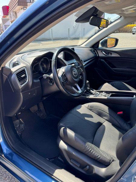 2018 Mazda Mazda3 Grand Touring