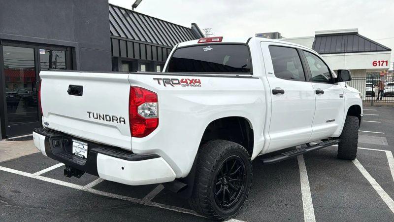 2019 Toyota Tundra SR5 5.7L V8
