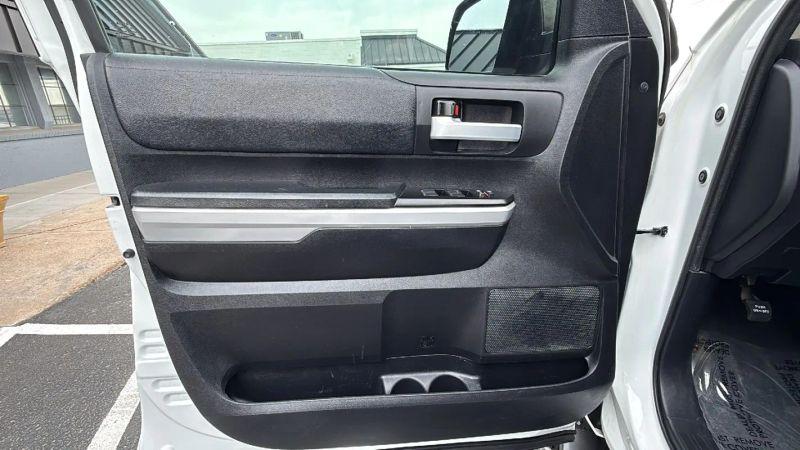 2019 Toyota Tundra SR5 5.7L V8